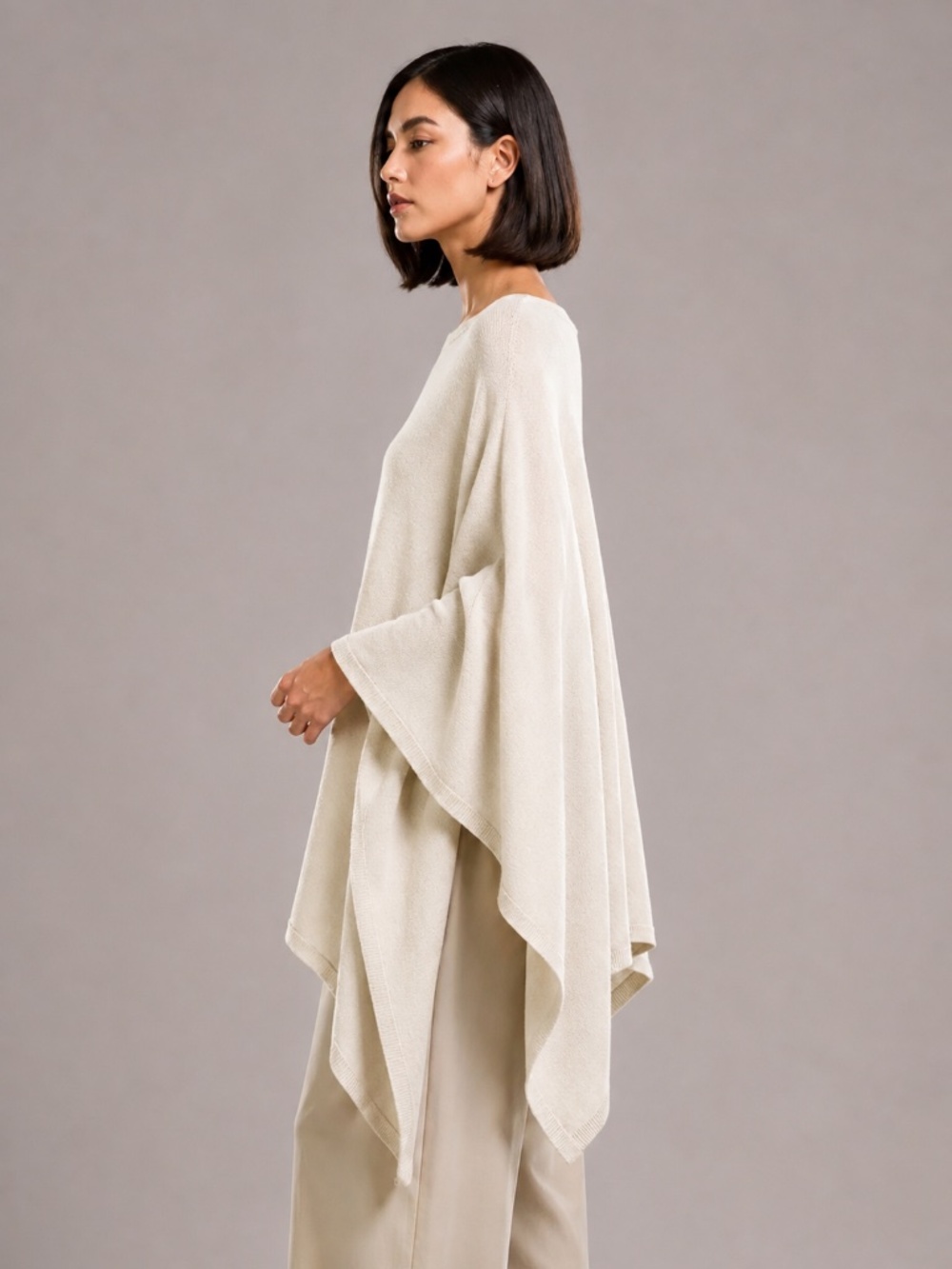 NWOT JAKI Elle Cashmere Wool Blend Poncho Beige Made in Italy - Picture 3 of 9